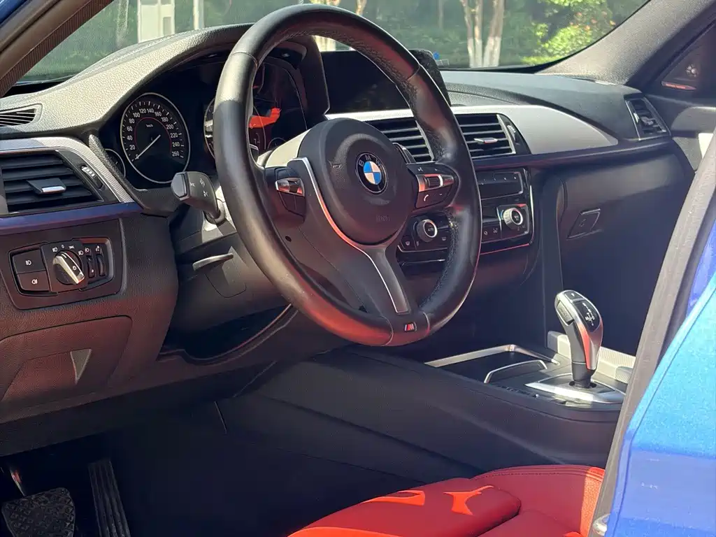 BMW 3 Series — миниатюра 4