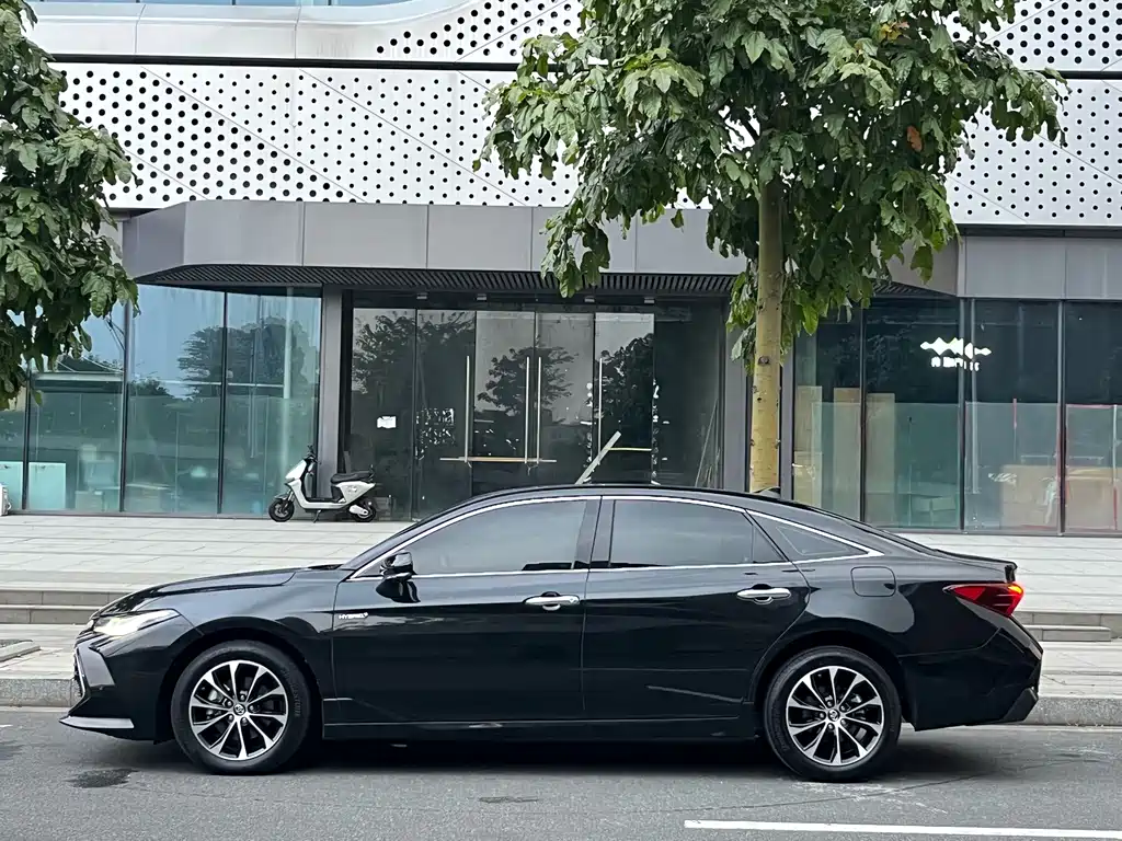 Toyota Avalon 2023 2.5L Luxury