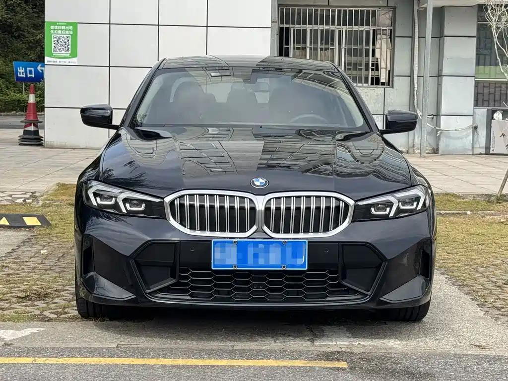BMW 3 Series 2023