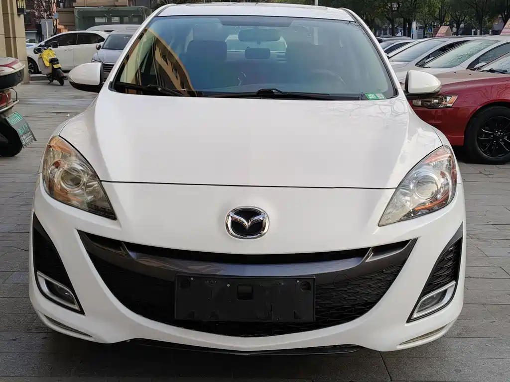 Mazda 3 Xingcheng 2012