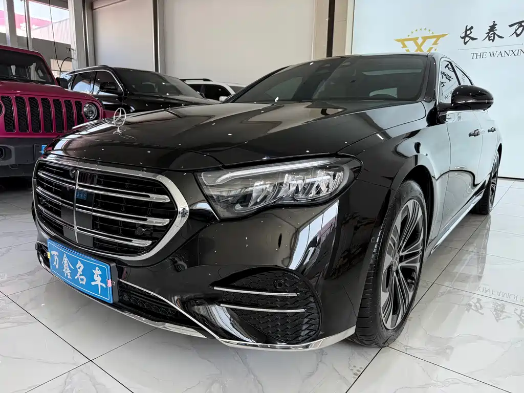 Mercedes-Benz E-Class 2025