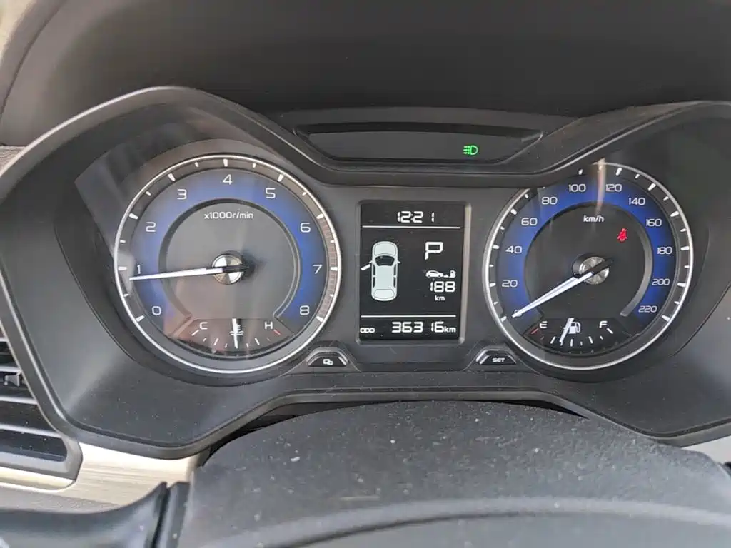 Geely Vision X3 — миниатюра 16