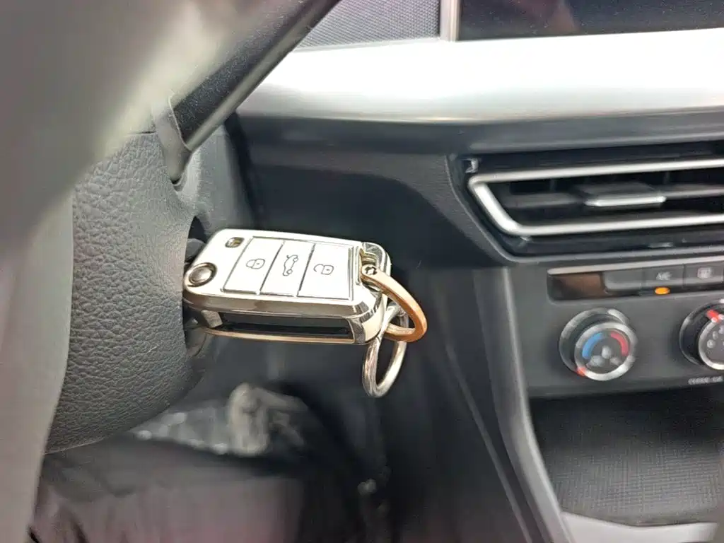 Volkswagen Lavida — миниатюра 9