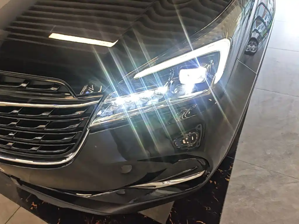 Buick Envision Plus — миниатюра 24
