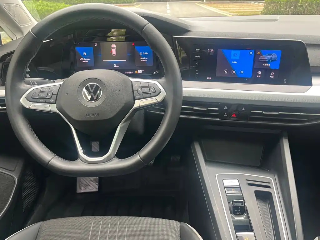 Volkswagen Golf — миниатюра 12