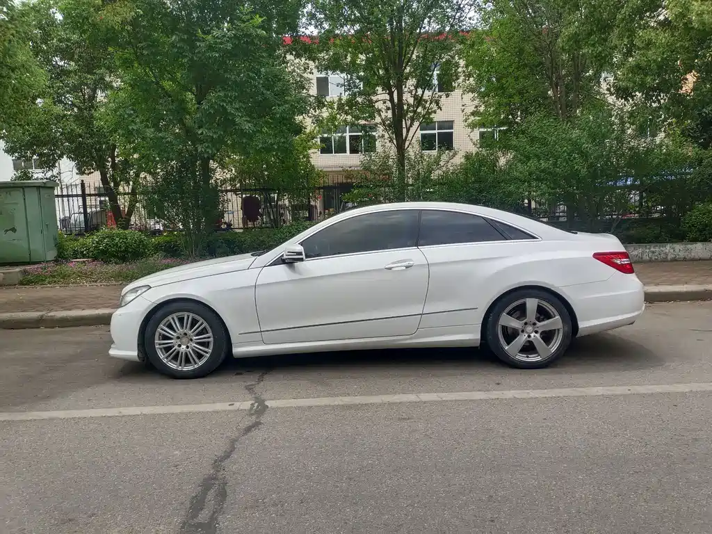 Mercedes-Benz E-Class (Import) — миниатюра 7