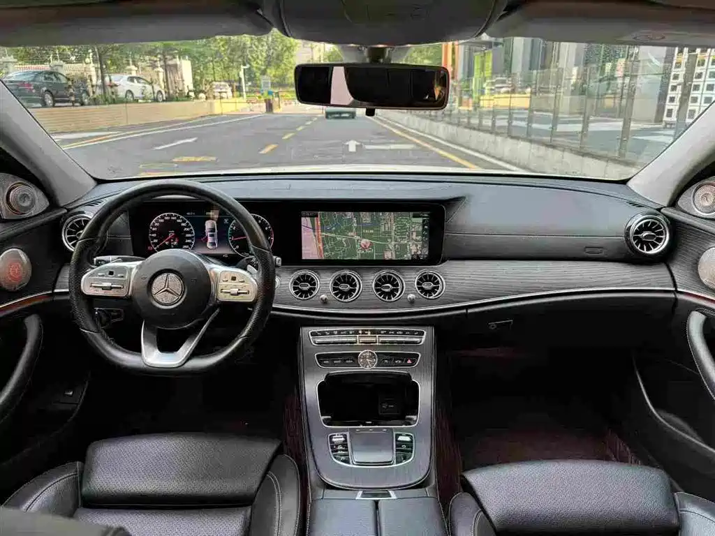 Mercedes-Benz E-Class E 2020 E 260 L Sport