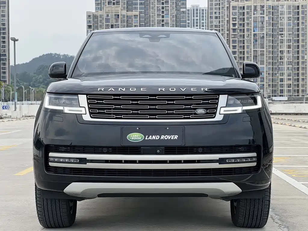 Land Rover Range Rover 2024 3.0 L6 400PS Long Wheelbase