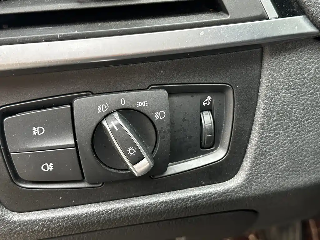 BMW 3 Series — миниатюра 18