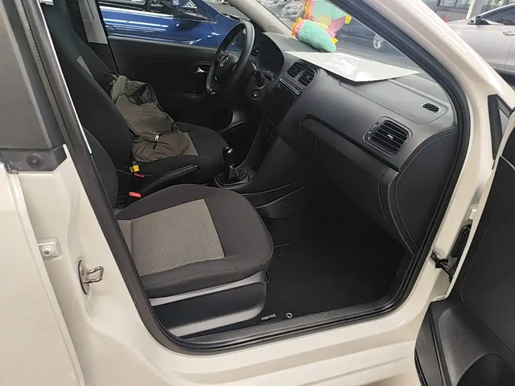 Volkswagen Polo — миниатюра 25