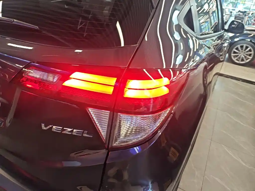 Honda Vezel — миниатюра 8