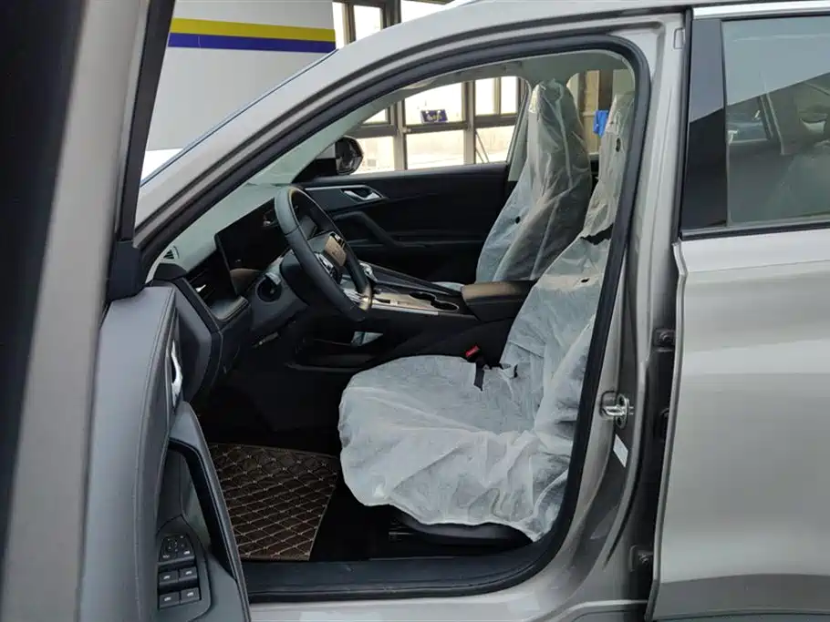 ROEWE RX5 NEW ENERGY