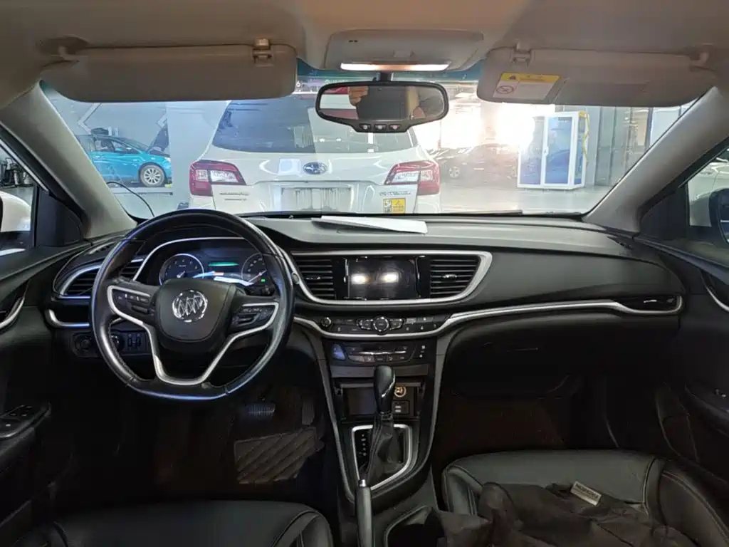 Buick Excelle — миниатюра 10