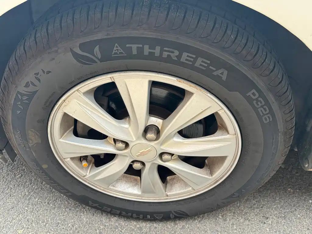Chevrolet Sail — миниатюра 8