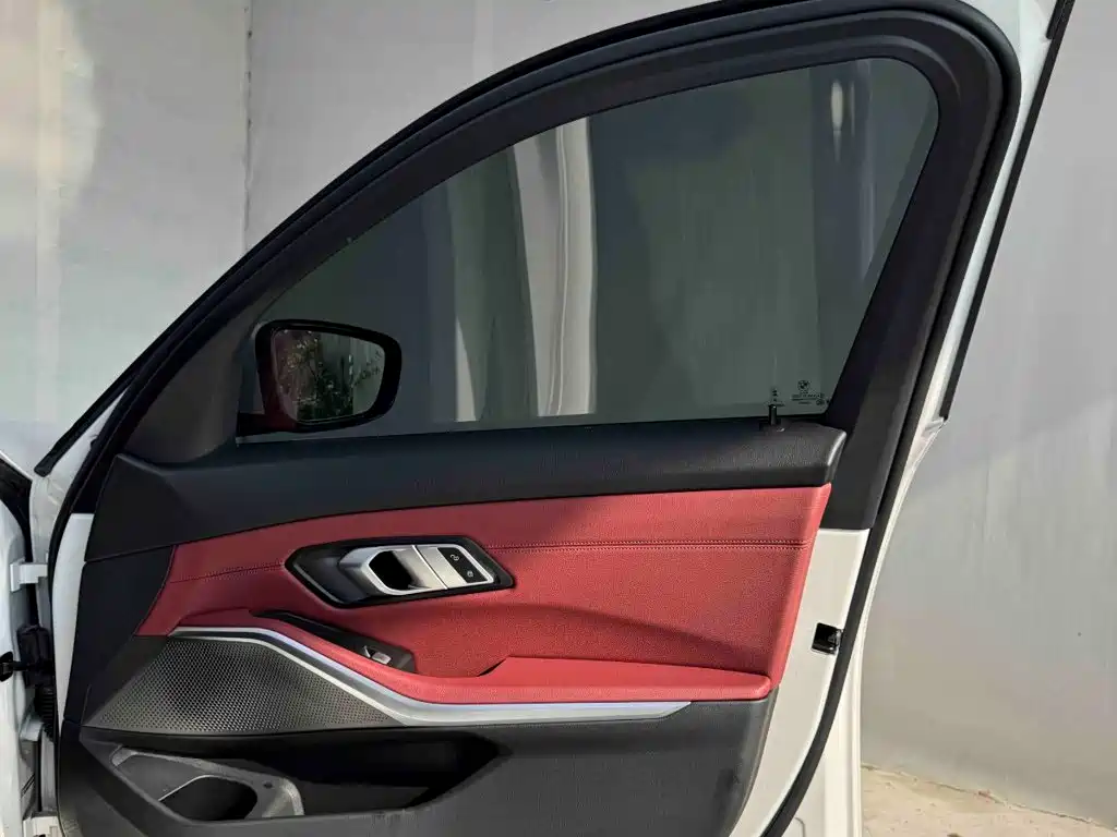 BMW 3 Series — миниатюра 24