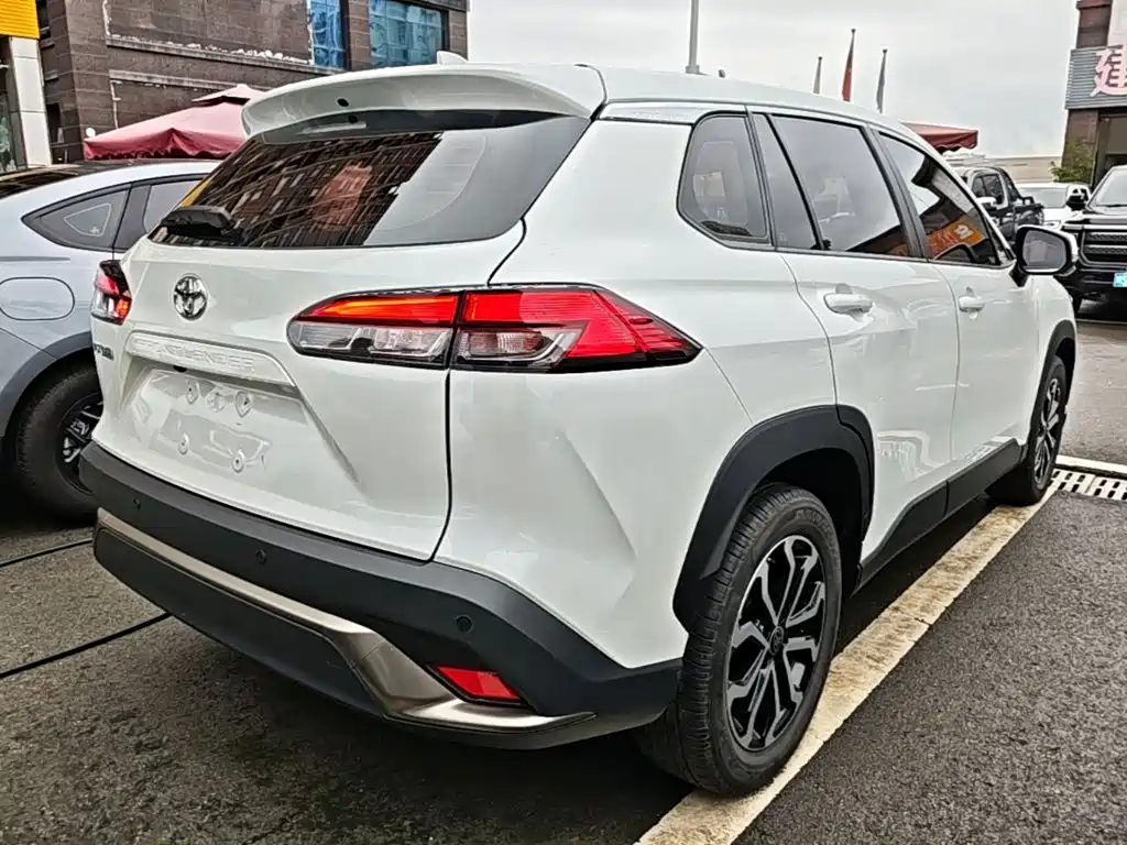 Toyota Frontlander — миниатюра 7