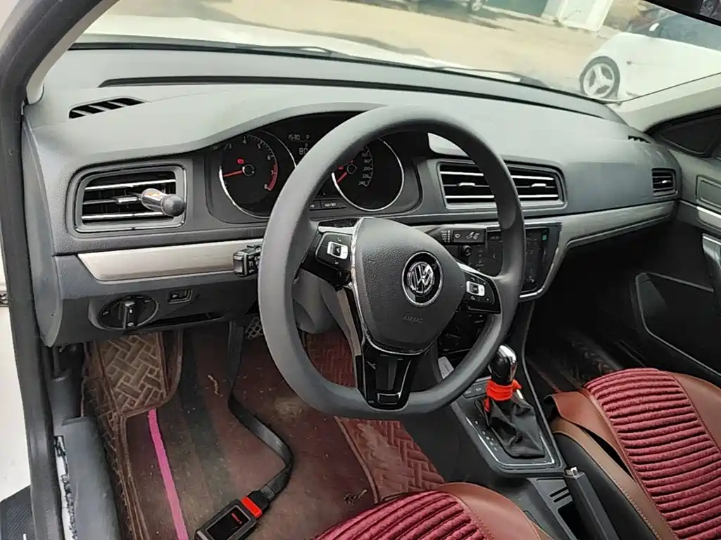 Volkswagen Lavida — миниатюра 10