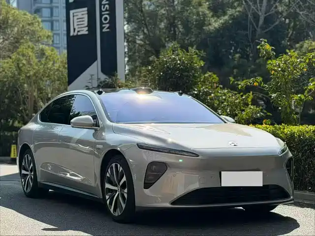 NIO NIO ET7 2024