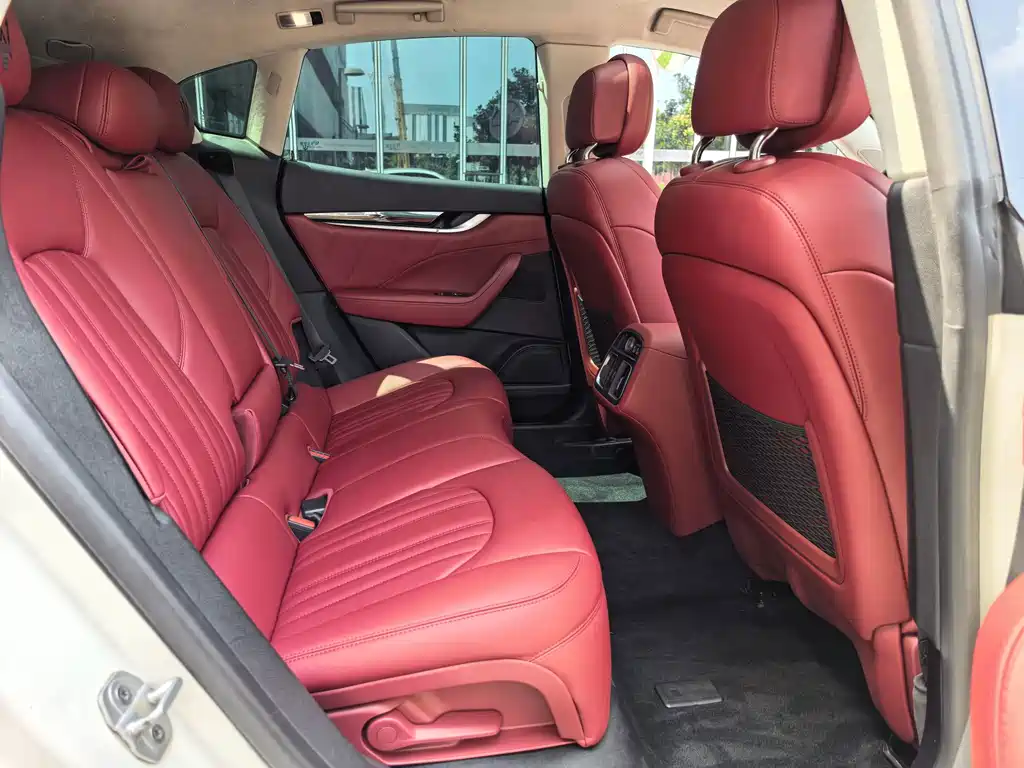 Maserati Levante — миниатюра 24