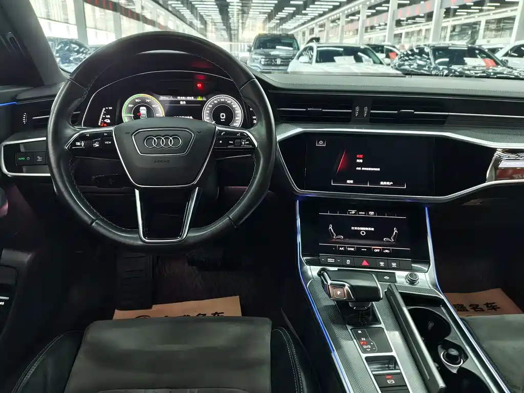 Audi A6L New Energy — миниатюра 11