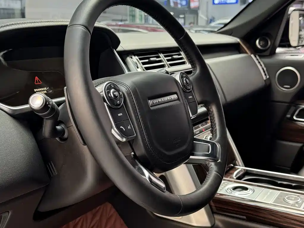 Land Rover Range Rover — миниатюра 4