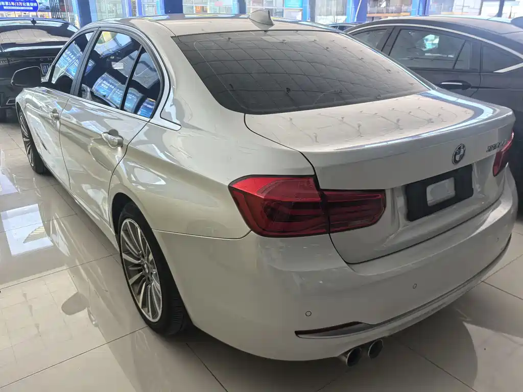 BMW 3 Series — миниатюра 10