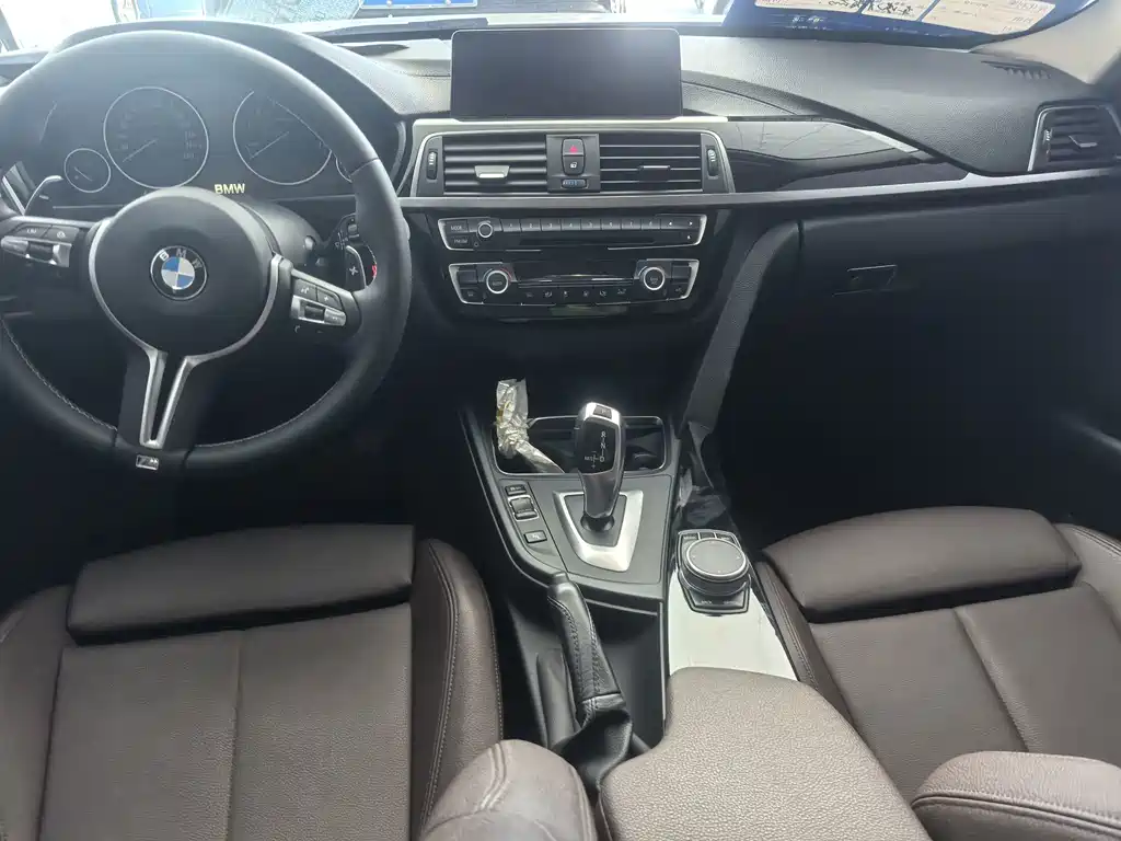 BMW 3 Series — миниатюра 7