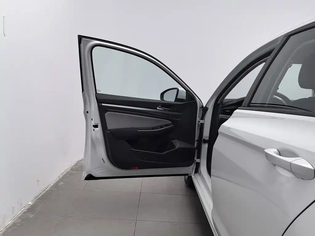 Volkswagen Bora — миниатюра 8
