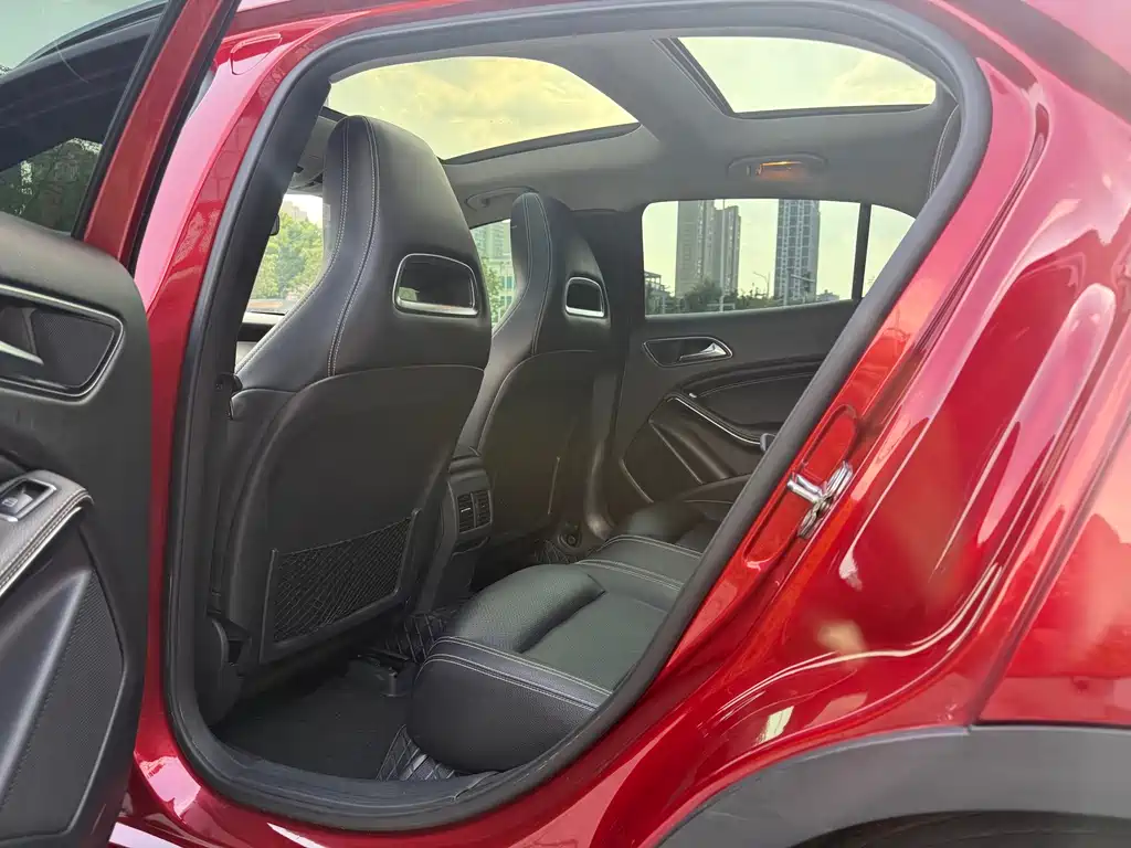 Mercedes-Benz GLA 2019 GLA 200 Fashion