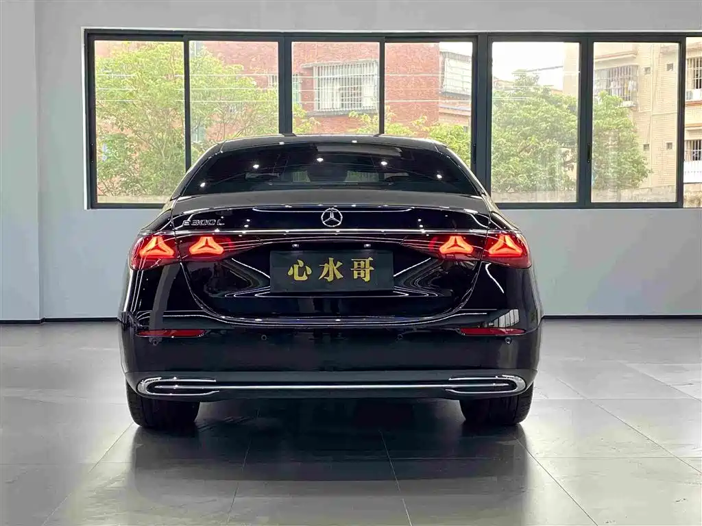 Mercedes-Benz E-Class E 2026 E 300 L Luxury