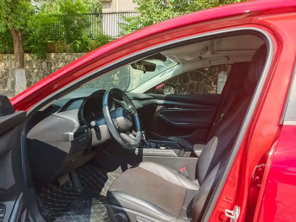 MAZDA  3 ANGKESAILA