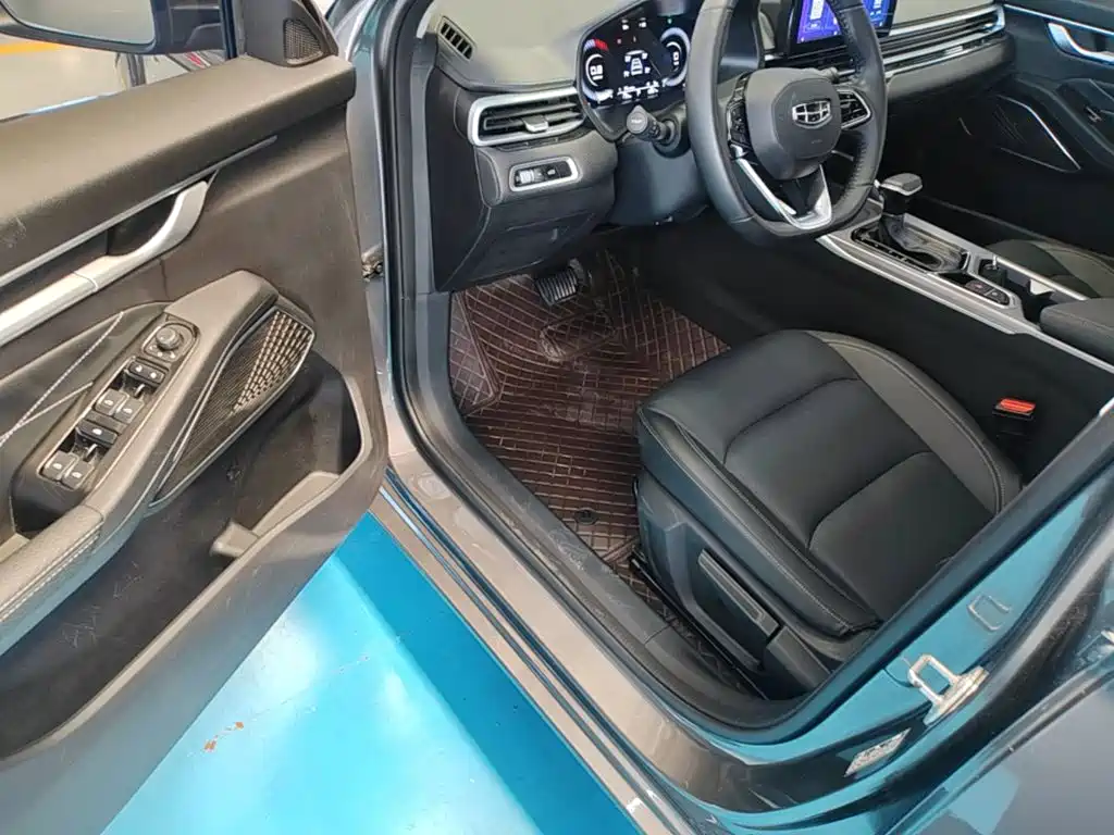 Geely Emgrand — миниатюра 16