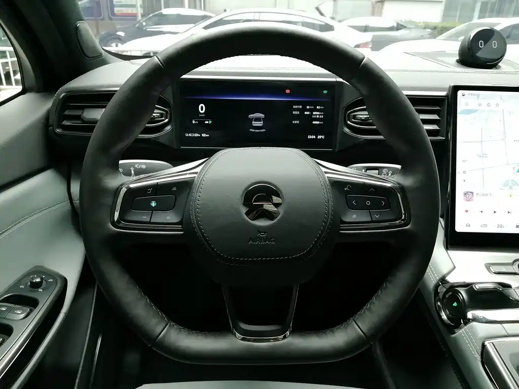 NIO ES6 — миниатюра 16