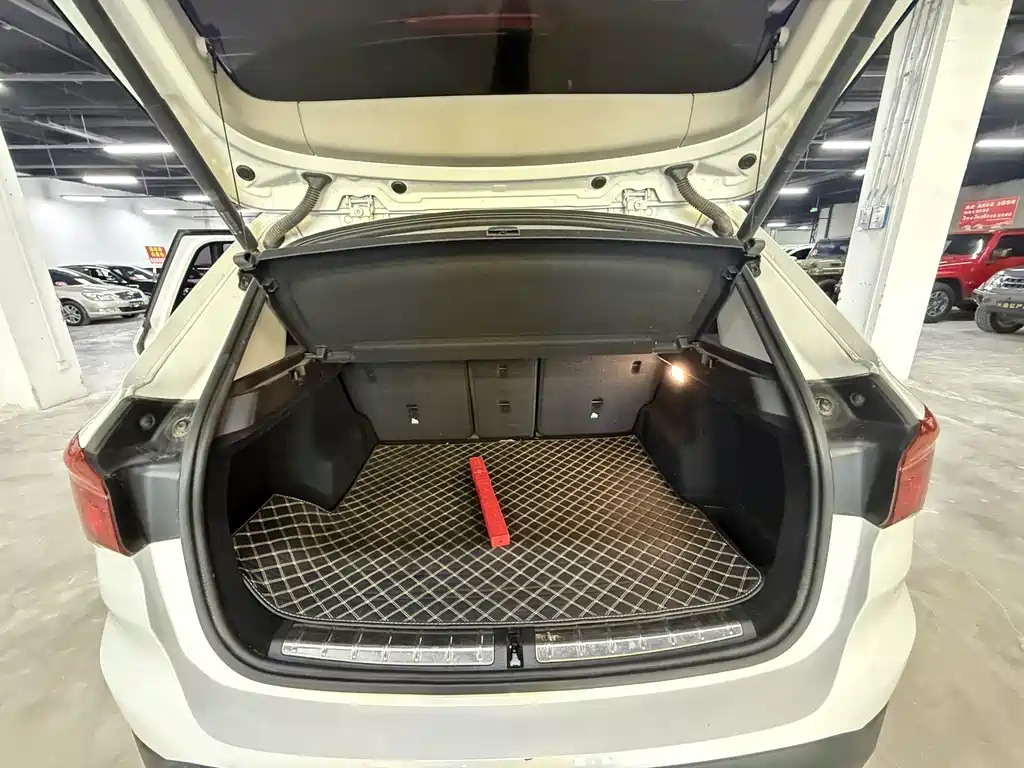BMW X1 — миниатюра 14