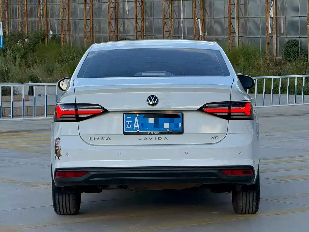 Volkswagen Lavida — миниатюра 9