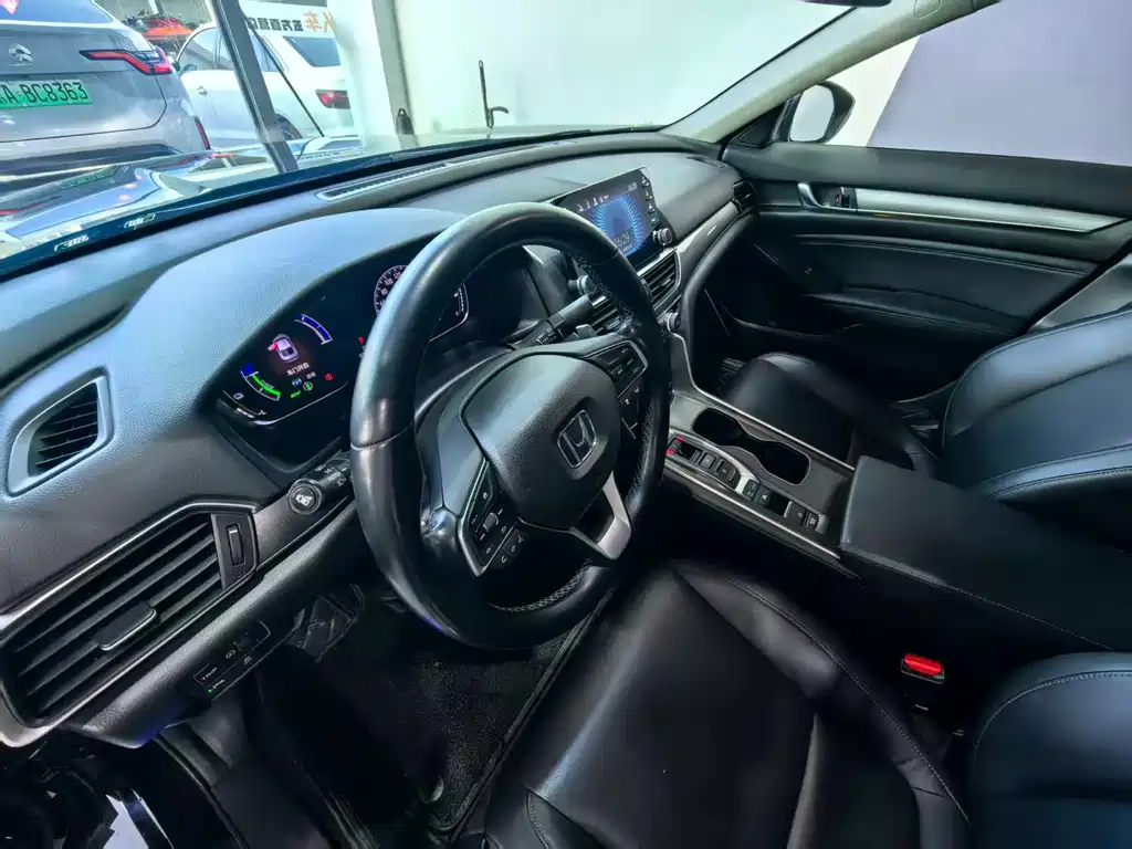 Honda Accord — миниатюра 34