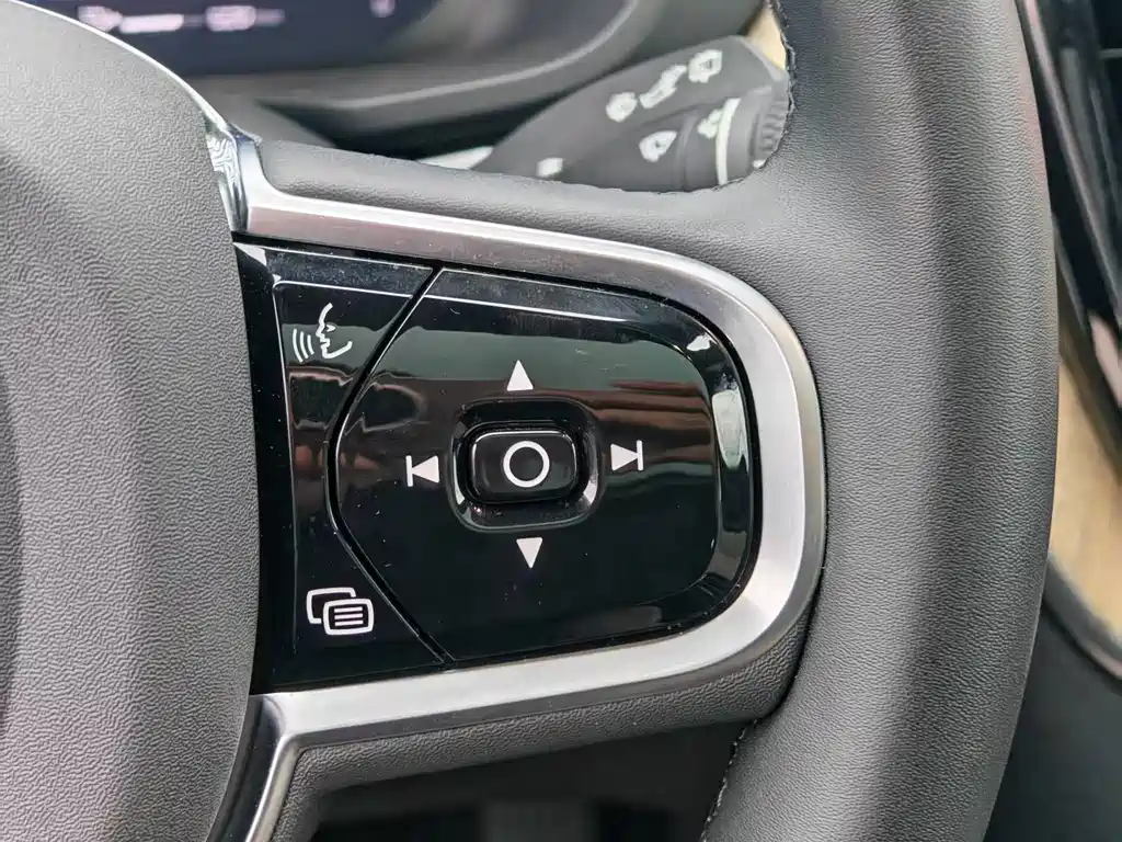 Volvo XC60 — миниатюра 22