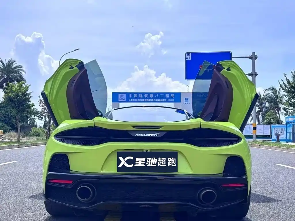 McLaren GT — миниатюра 4