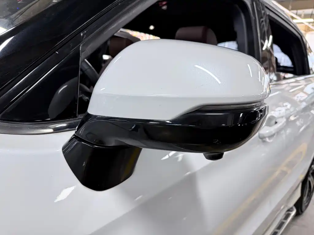 Honda UR-V — миниатюра 5