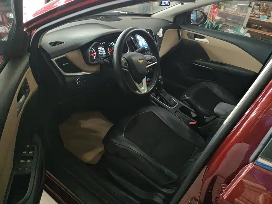 Chevrolet Monza 2021 320 AT Enjoy