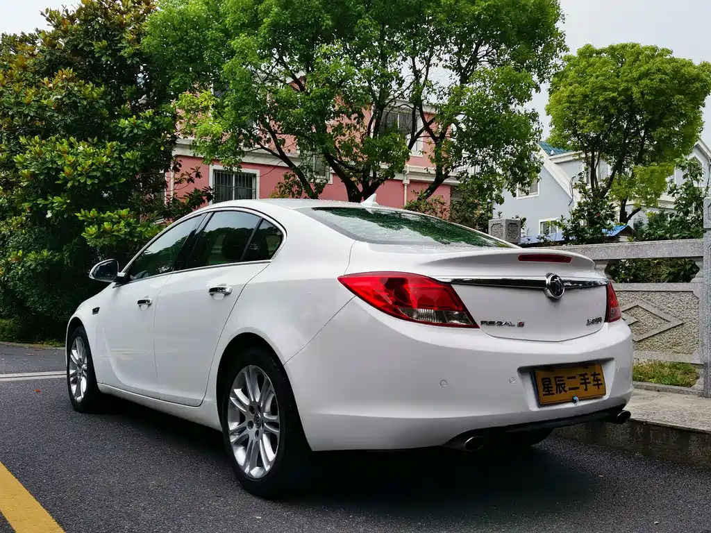 Buick Regal — миниатюра 13