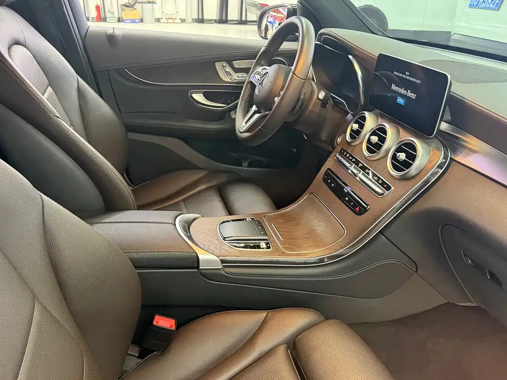 Mercedes-Benz GLC — миниатюра 7