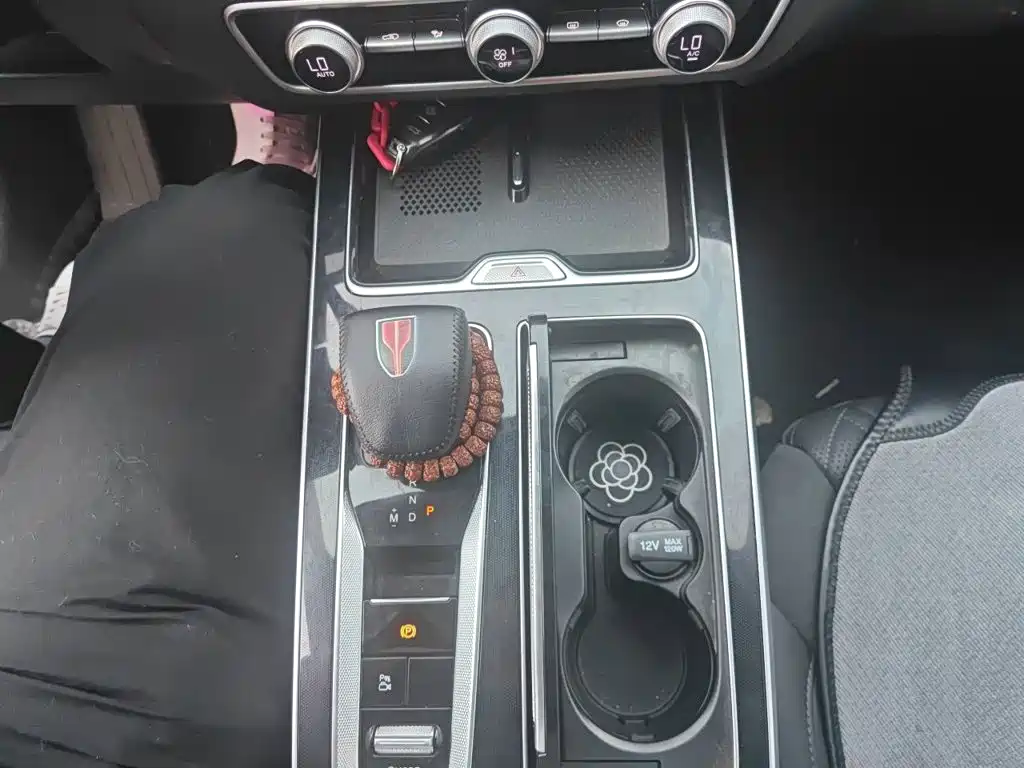 Hongqi Hongqi HS5 — миниатюра 10