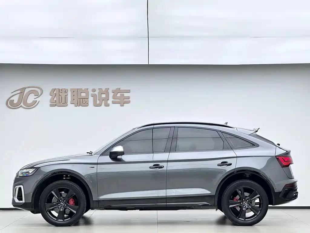 Audi Q5L Sportback — миниатюра 16