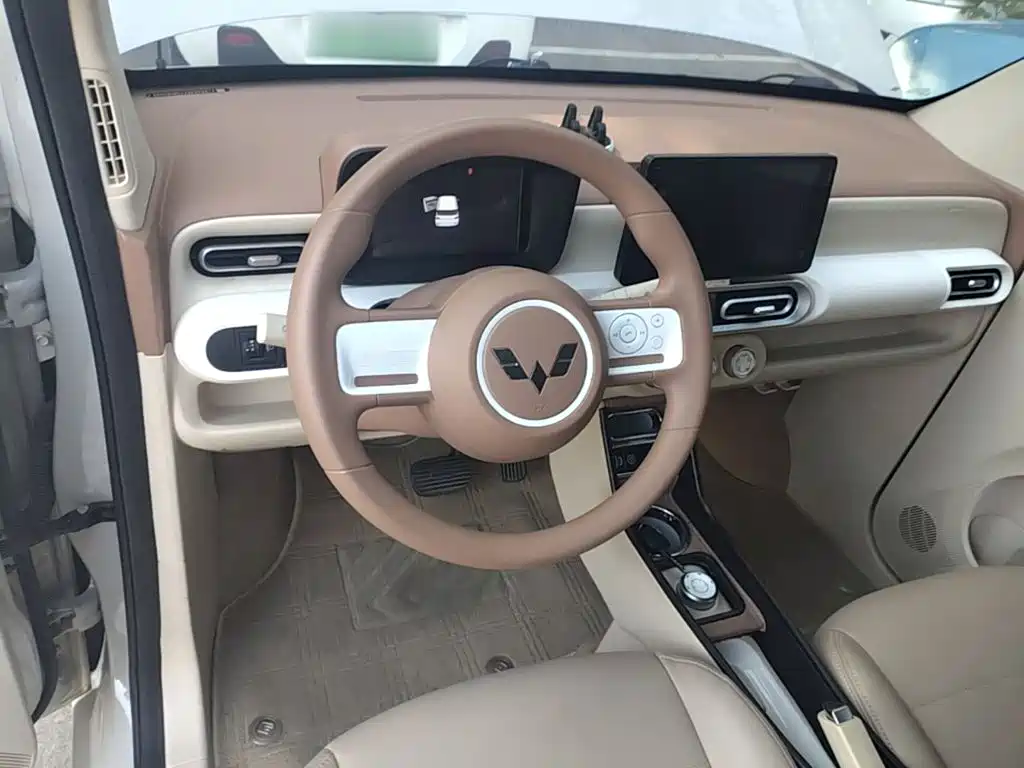 Wuling MINIEV — миниатюра 3