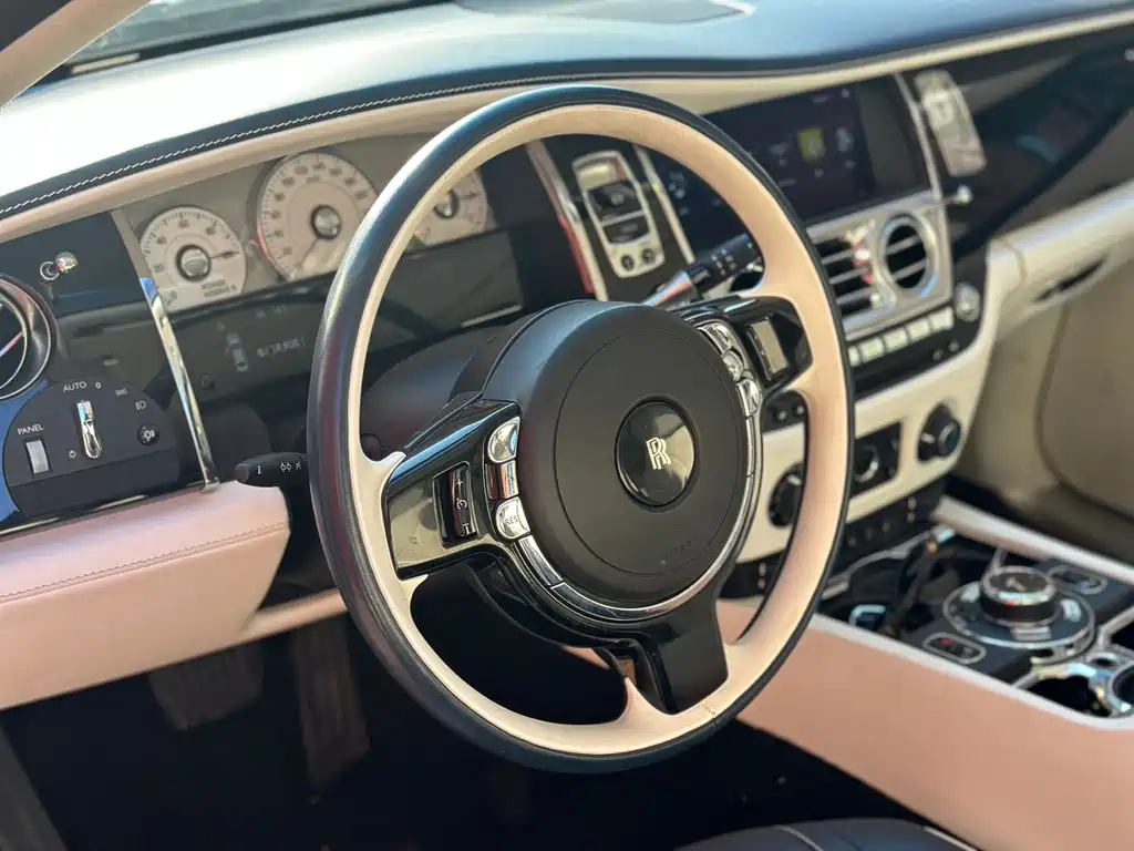 Rolls-Royce Ghost 2010 6.6T Standard