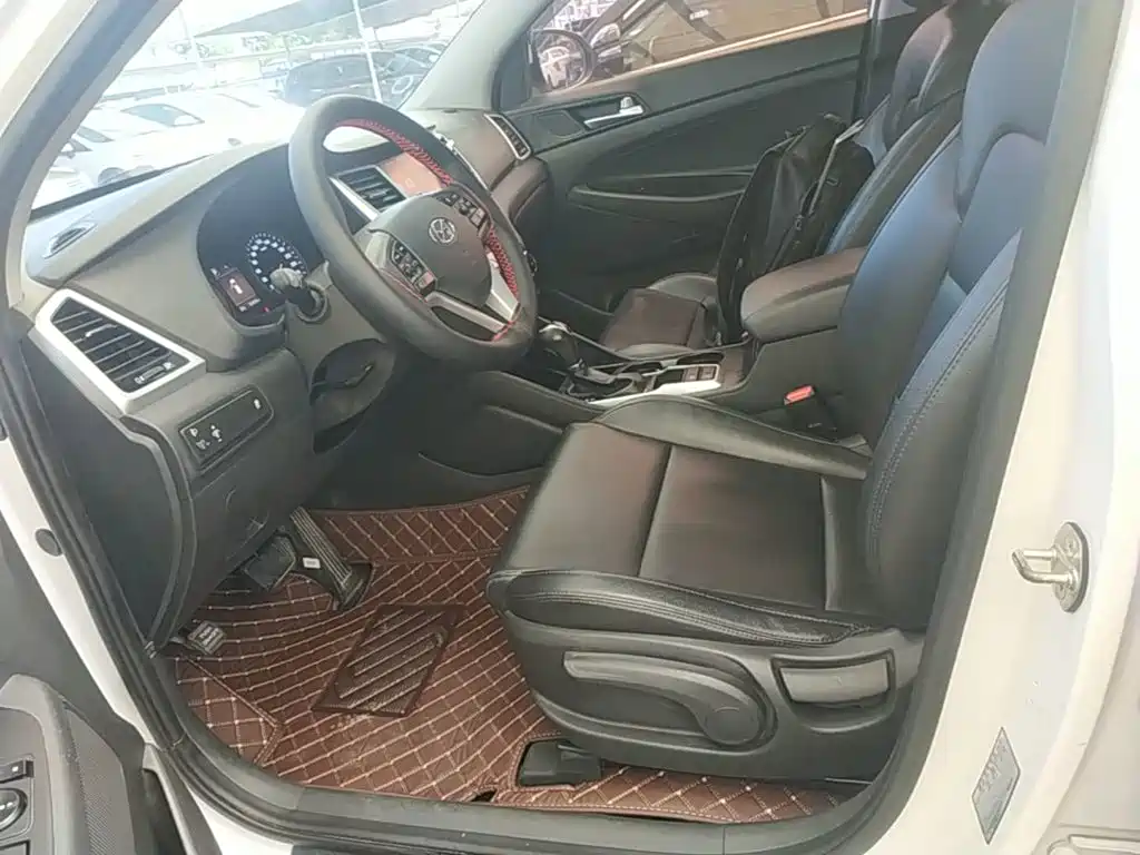 Hyundai Tucson — миниатюра 15