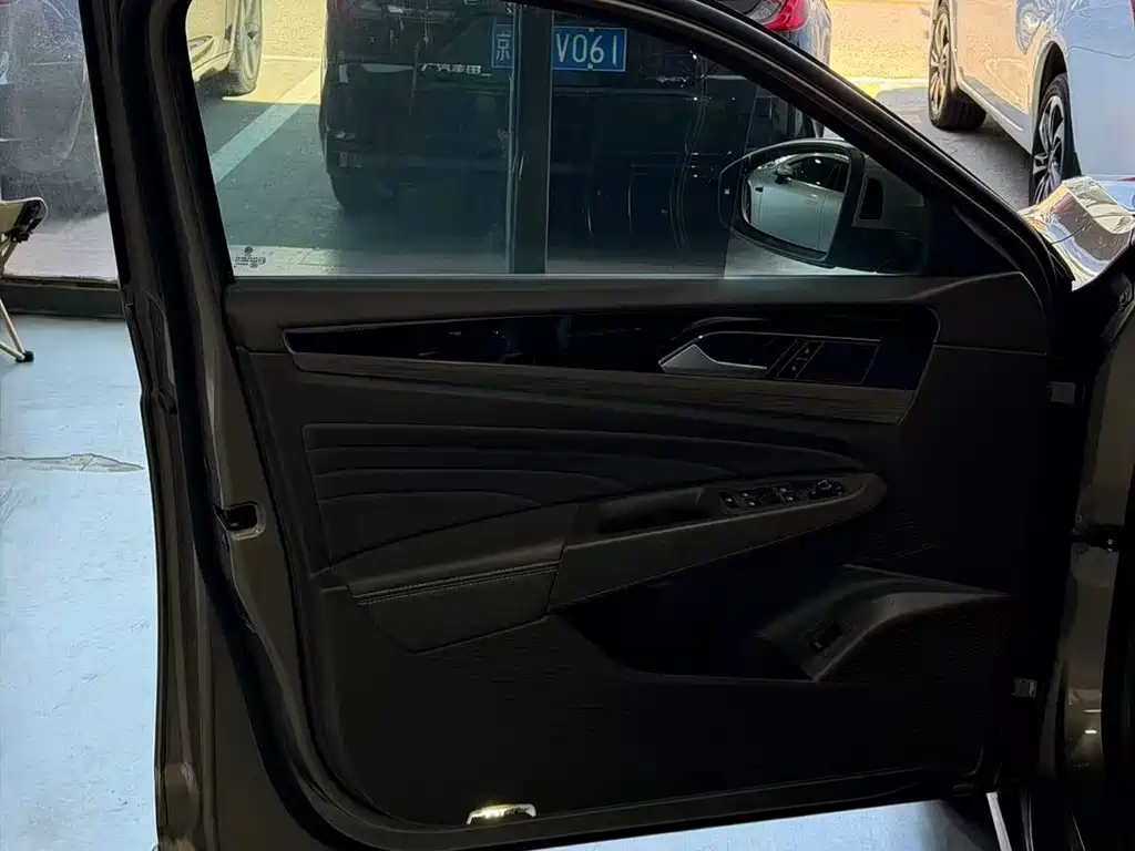 Volkswagen Passat — миниатюра 5
