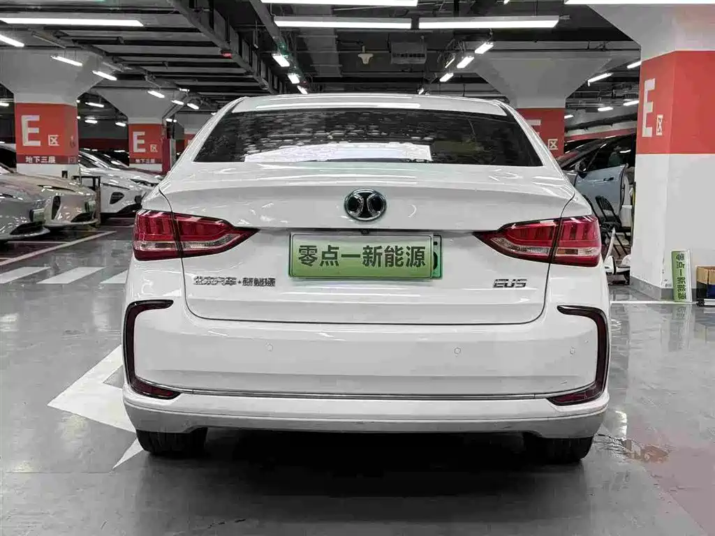 BAIC EU5 — миниатюра 4