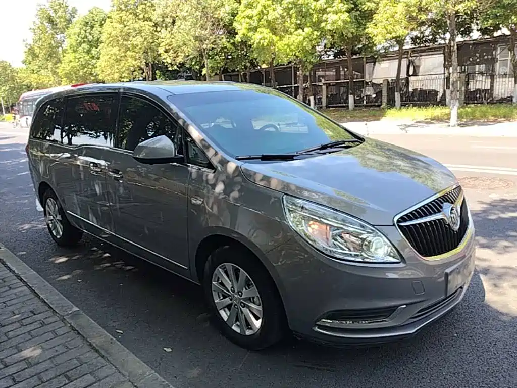 Buick GL8 — миниатюра 4